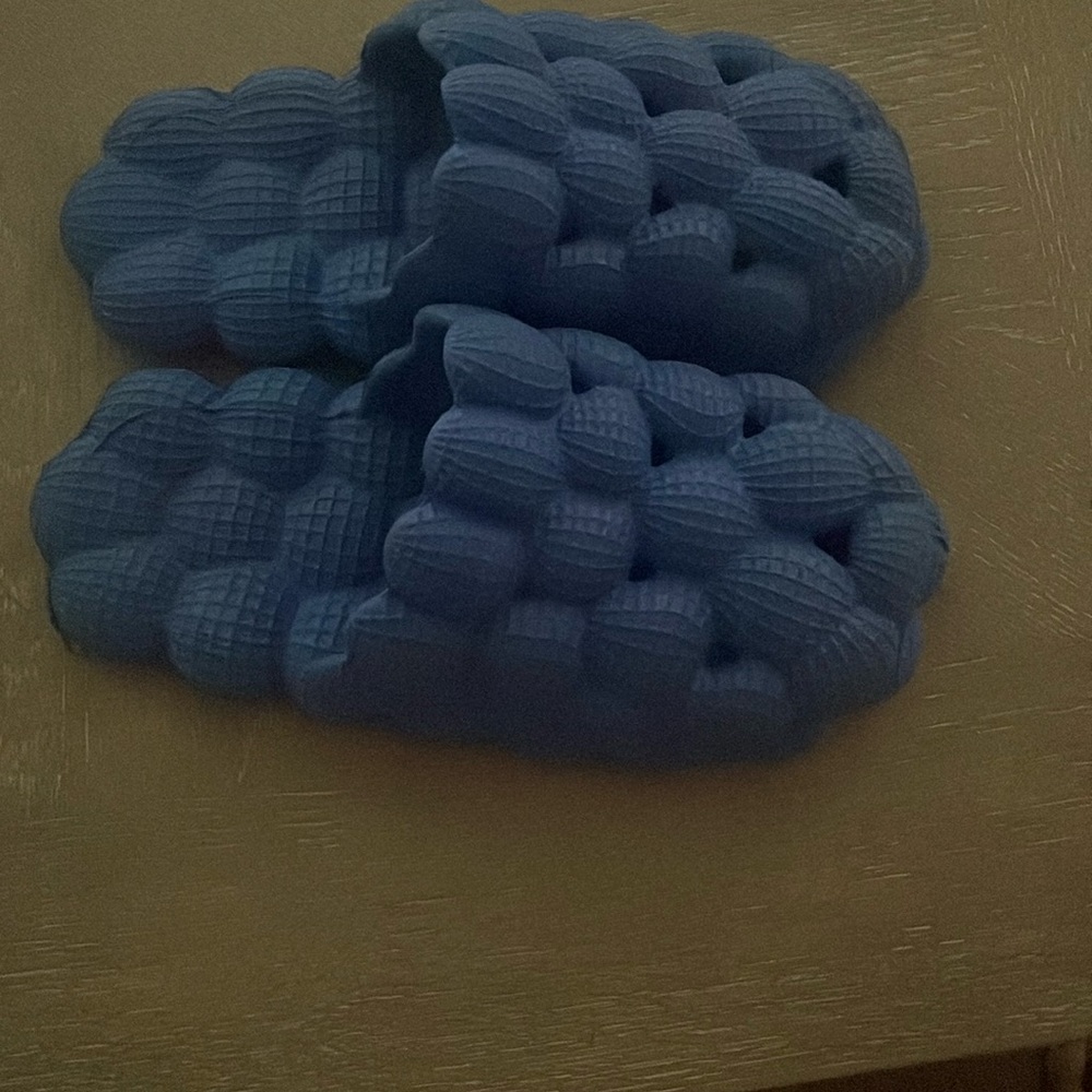 Blue Textured Slip-On slides